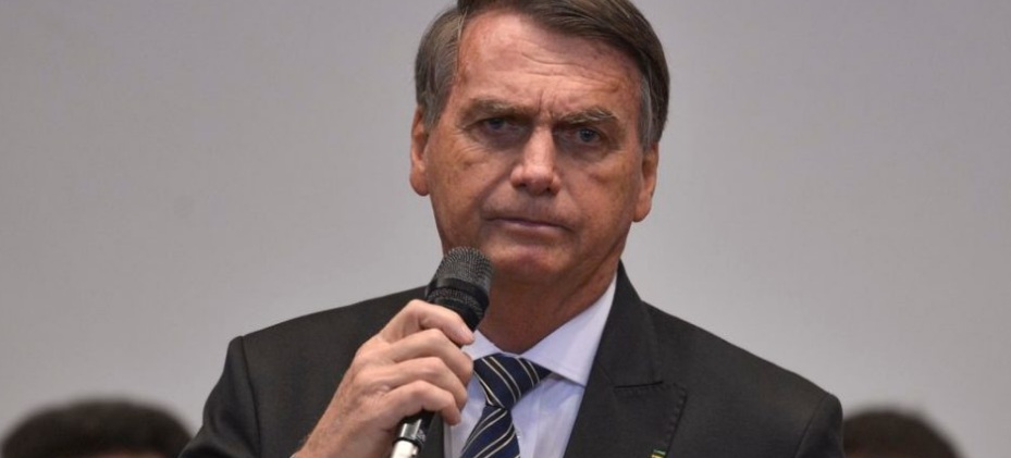 Bolsonaro diz à PF que soube de joias 14 meses após a chegada dos presentes
