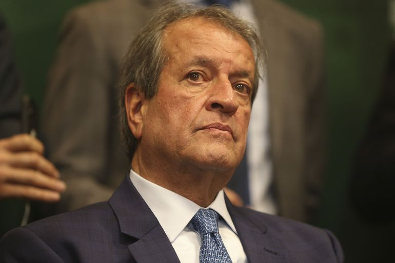 Presidente do PL, Valdemar Costa Neto é internado em Brasília