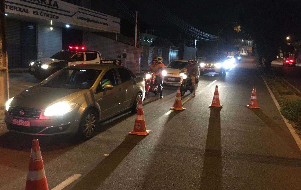 Idosa de 73 anos é presa em flagrante durante Operação Lei Seca