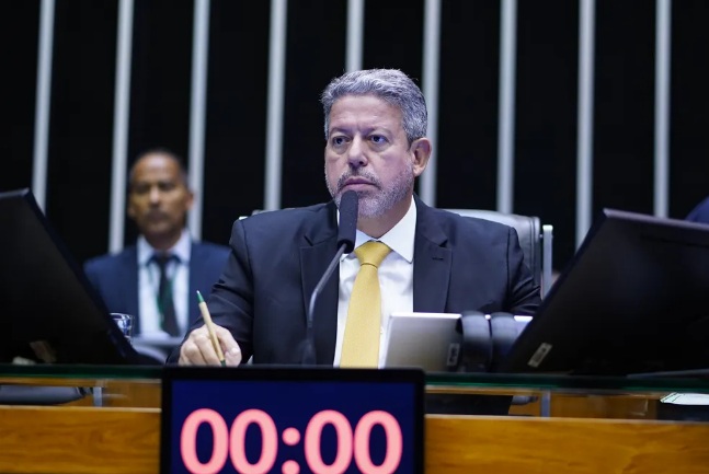 PP de Lira forma maior bloco da Câmara, com 175 deputados