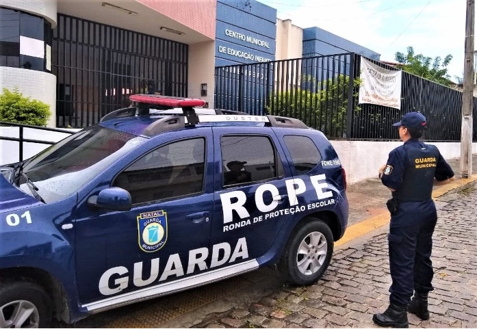 Prefeitura de Natal planeja instalar detectores de metais nas portarias de escolas
