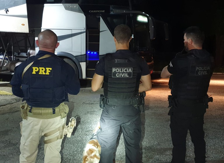 PRF e Polícia Civil cumprem três mandados de prisão em Mossoró