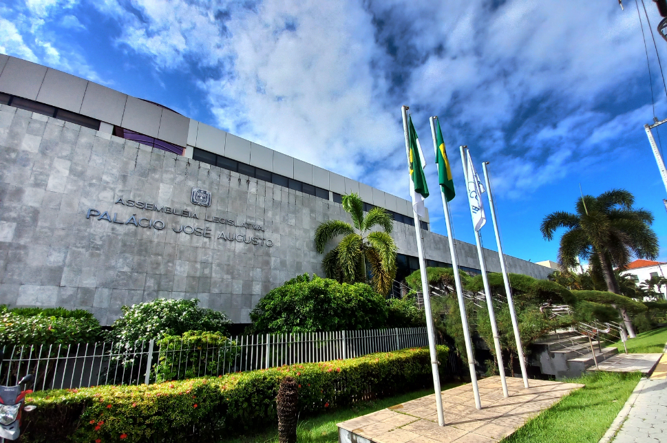 Edital de Convocação de aprovados no concurso público da ALRN é publicado