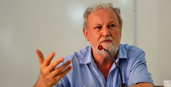 Líder do MST  está na delegação de Lula na China