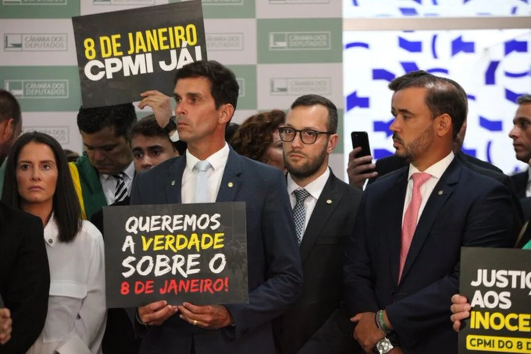 Aliados de Lula tentam barrar CPMI de atos golpistas horas antes da sessão