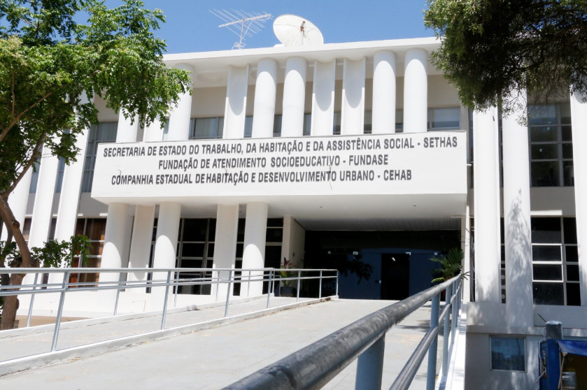 Carro de promotor do Ministério Público é arrombado no Centro Administrativo