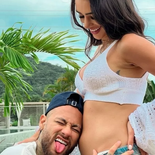 Neymar e Bruna Biancardi anunciam gravidez: 'Sonhamos com a sua vida'