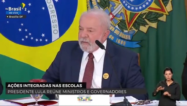 VÍDEO: Lula afirma que jogos de vídeo game só "ensinam a matar"