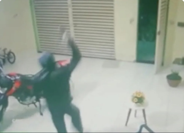 VÍDEO: Câmeras de segurança mostram assassino do prefeito do RN