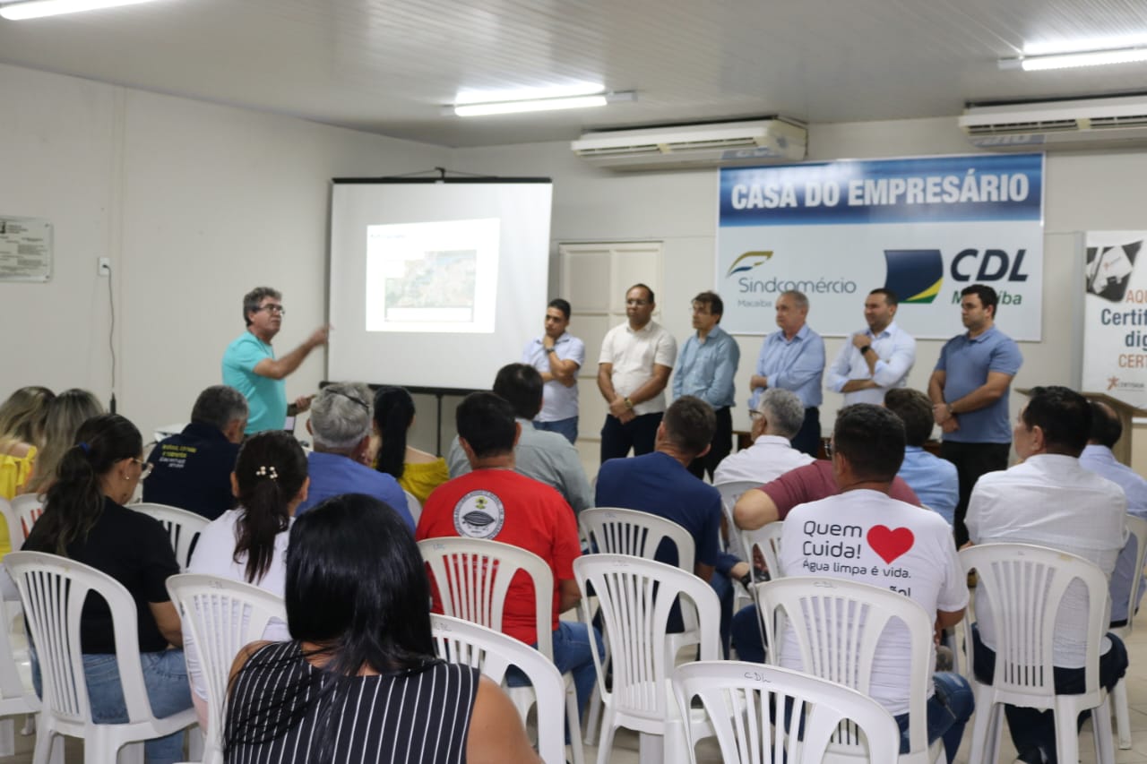 Desassoreamento do rio Jundiaí é discutido em reunião na CDL de Macaíba