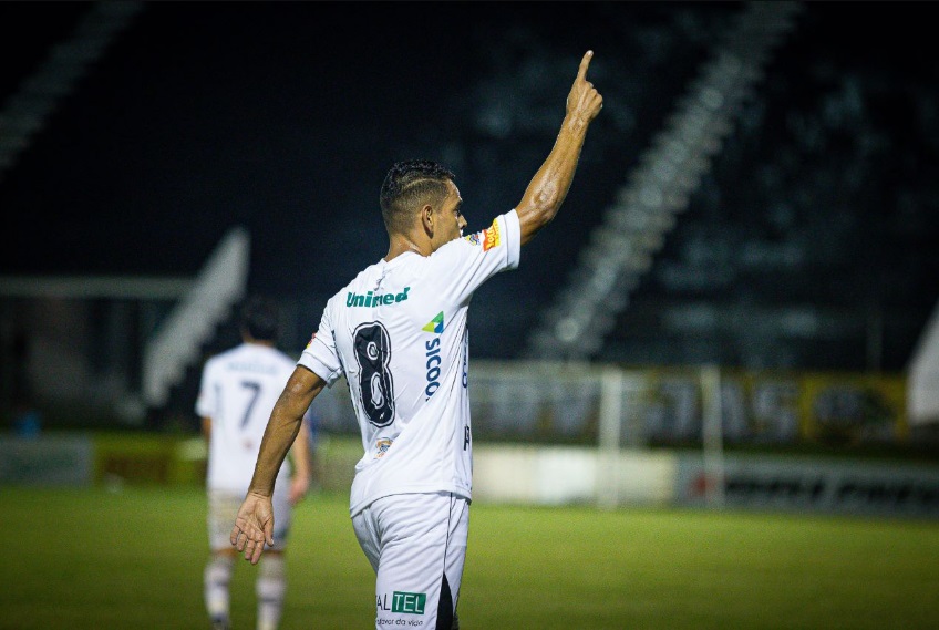 Mais um jogador não irá permanecer no ABC; atleta já foi anunciado em novo clube