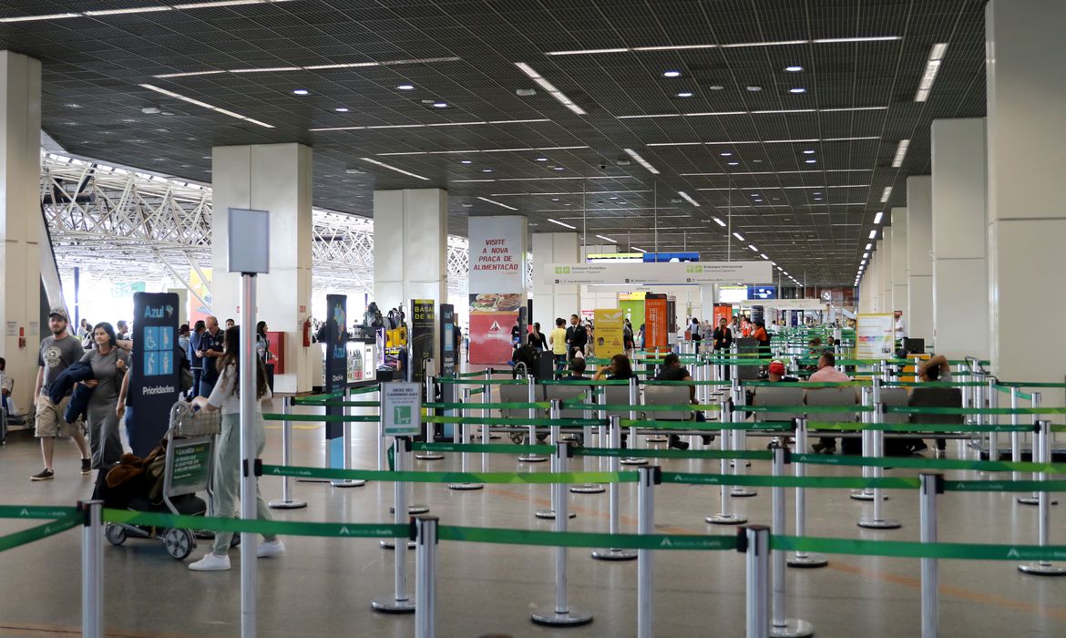 PCC envia malas com drogas de Guarulhos há 8 anos; veja como funciona check-in ilegal