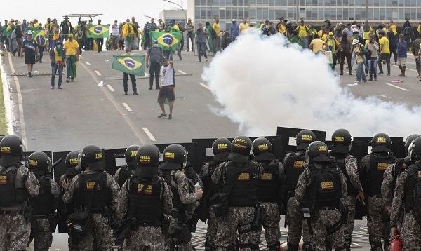 Moraes aceita denúncia contra outros 200 envolvidos nos atos extremistas