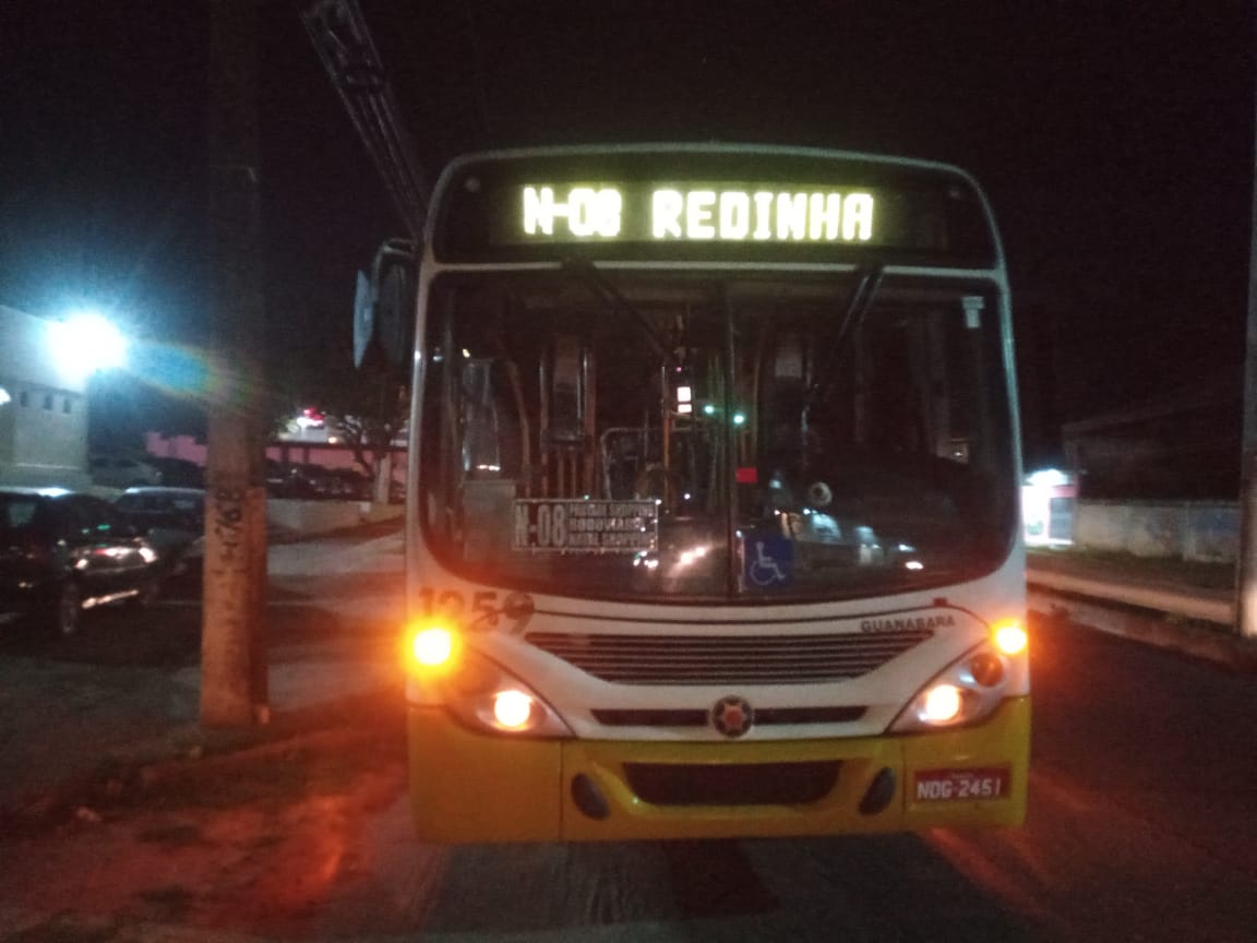 Motorista de ônibus é ameaçado com faca e assaltado na zona Norte de Natal
