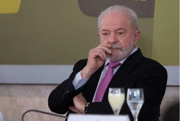 VÍDEO: Lula chama protestos contra ele em Lisboa de “papelão” e “cena de ridículo”