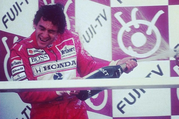 Ídolo do automobilismo, Ayrton Senna é declarado patrono do esporte brasileiro