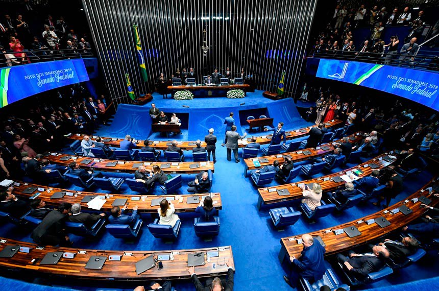 Senadores lulistas pedem vista e adiam votação de projeto que tipifica ato terrorista
