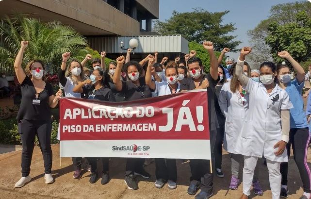 Congresso aprova projeto para viabilizar piso da enfermagem