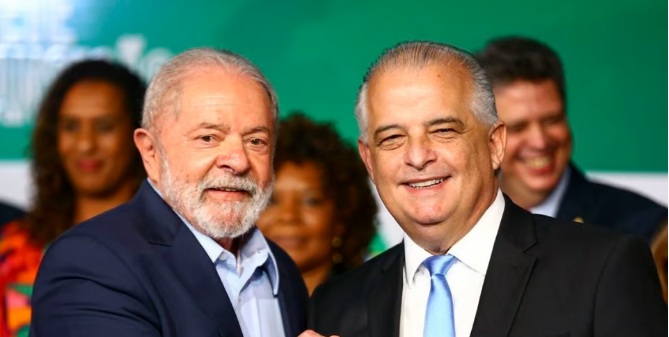 A pedido de Lula, Brasil terá voos diretos para Havana e Caracas, diz ministro