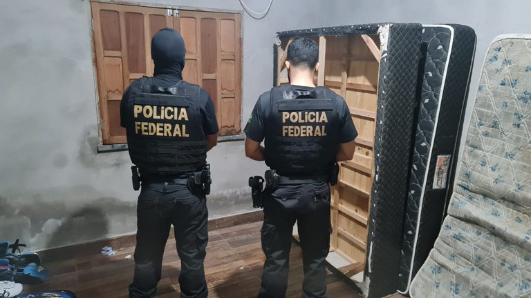 PF deflagra Operação contra tráfico de drogas e lavagem de dinheiro em Natal