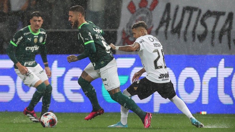 Líder em campo e clássico em SP; confira os jogos de hoje e onde assistir