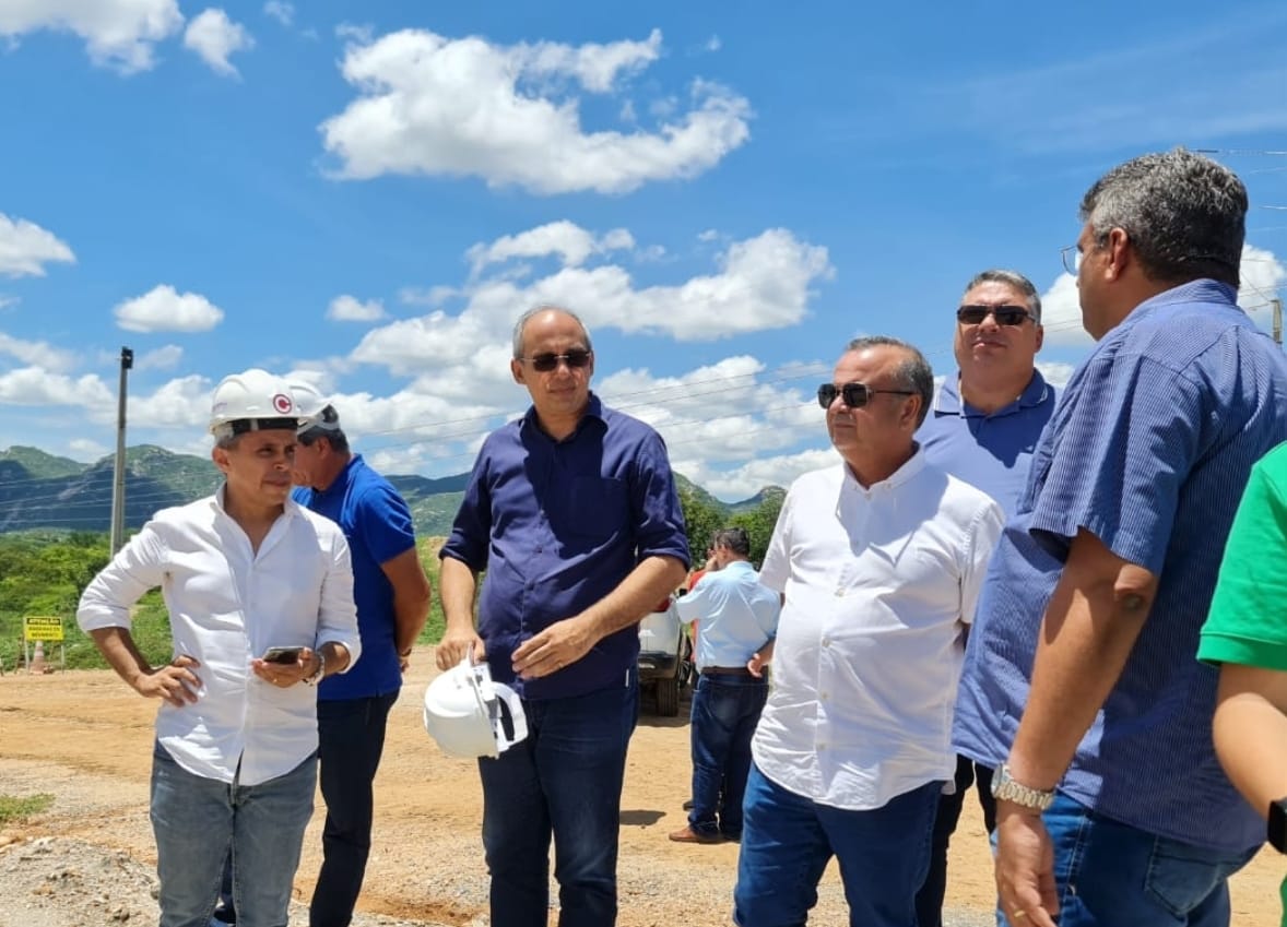 Rogério Marinho anuncia pagamento de mais R$ 3 milhões para construção do Acari Cidade da Moda
