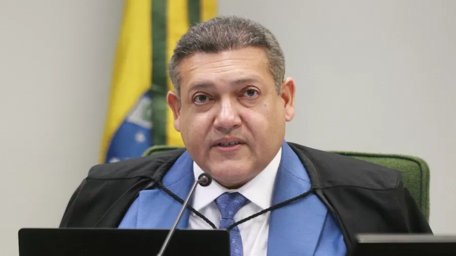 Ministro do STF tem nova complicação em bariátrica e é atendido em hospital