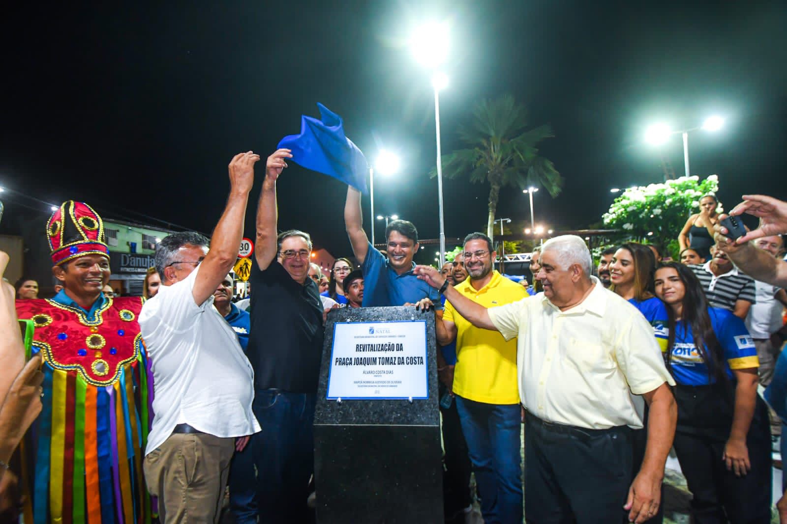 Prefeito Álvaro Dias entrega praça tradicional em Bom Pastor