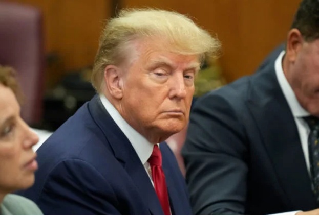 Justiça condena Donald Trump por abuso sexual contra escritora