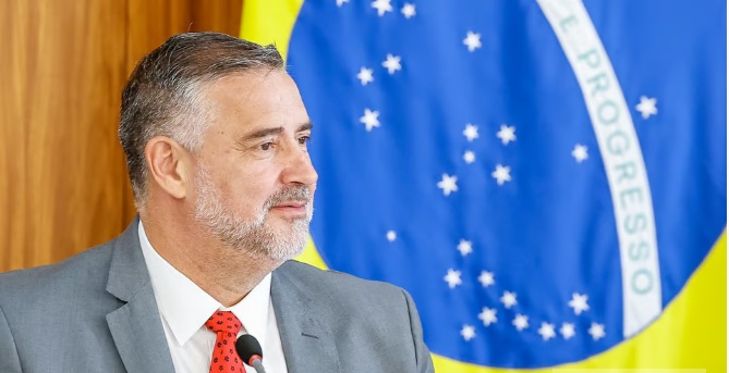 Ministro diz que ataque do Telegram a PL das Fake News é 'absurdo'
