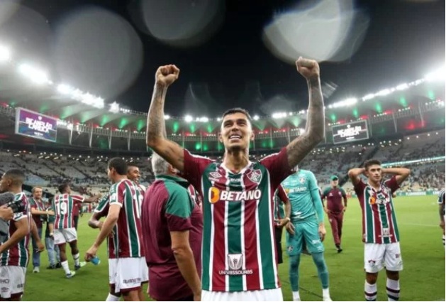 Fluminense afasta zagueiro em meio à investigação sobre manipulação