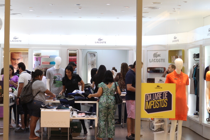 Em dia de protesto contra impostos, produtos serão vendidos com até 70% de desconto em Natal