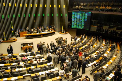 Governo abre a carteira e libera R$ 712 milhões em emendas em um único dia