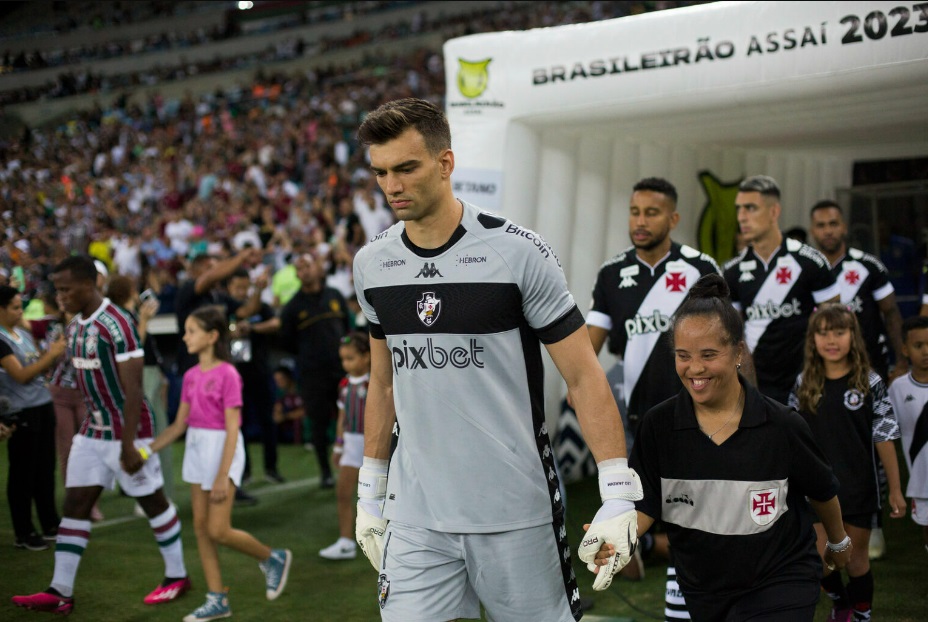 Vasco em campo, Botafogo x Corinthians; veja os jogos de hoje e onde assistir