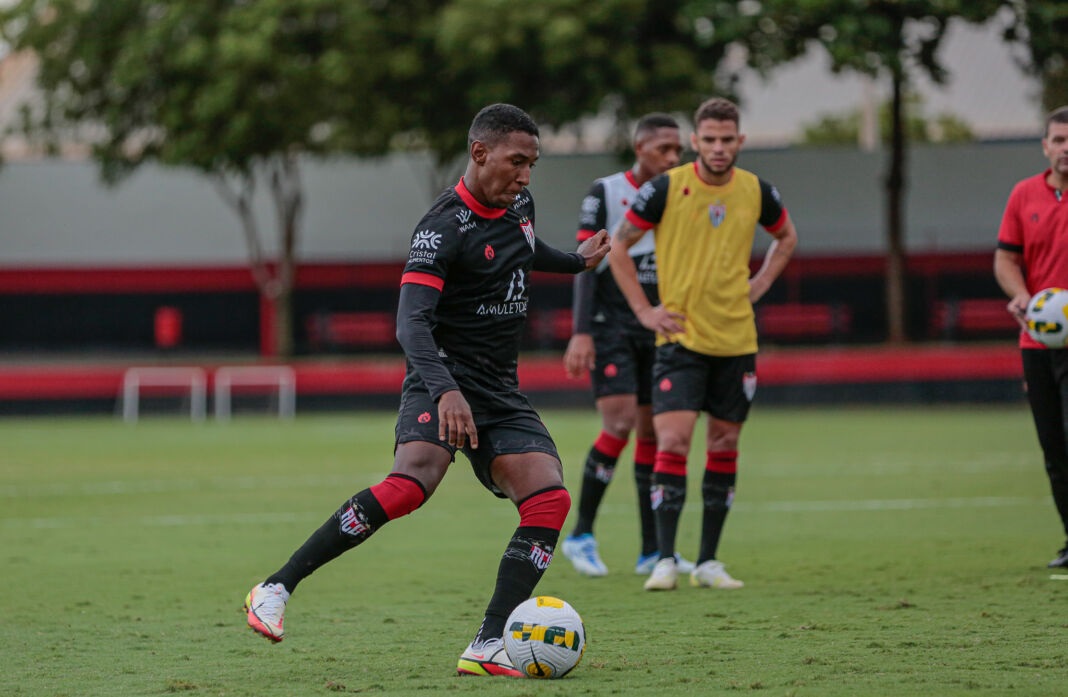 Lateral reforça o América para a Série C do Campeonato Brasileiro