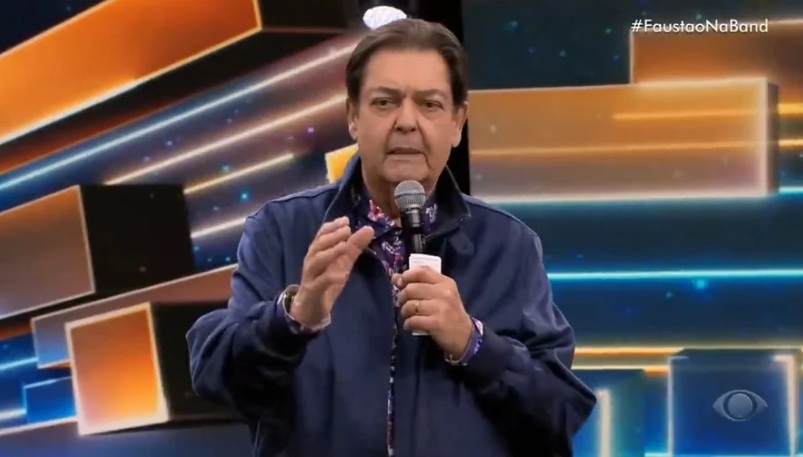 Faustão pede demissão da Band, decreta fim de programa e causa pânico na emissora