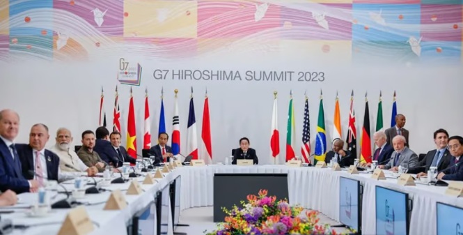 Lula e Zelensky não interagem em reunião de líderes no G7