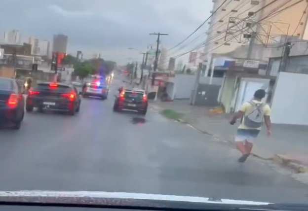 VÍDEO: Perseguição policial em Natal termina em intensa troca de tiros; bandido é preso