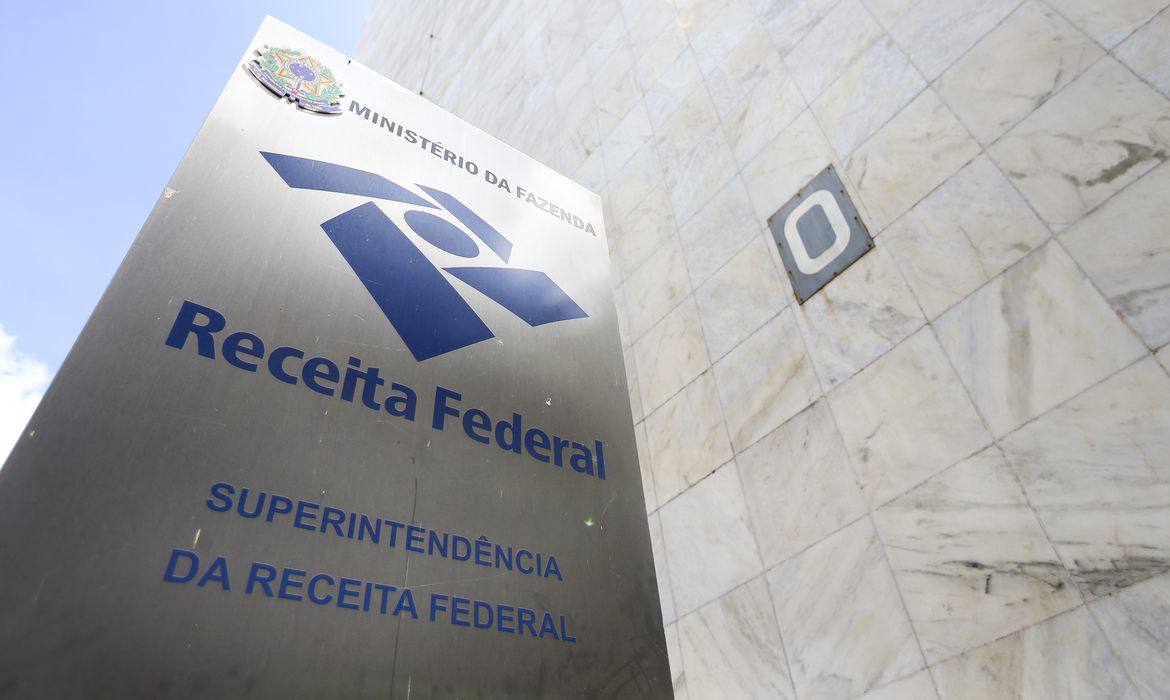 Restituição do Imposto de Renda: consulta começa às 10h; saiba como fazer