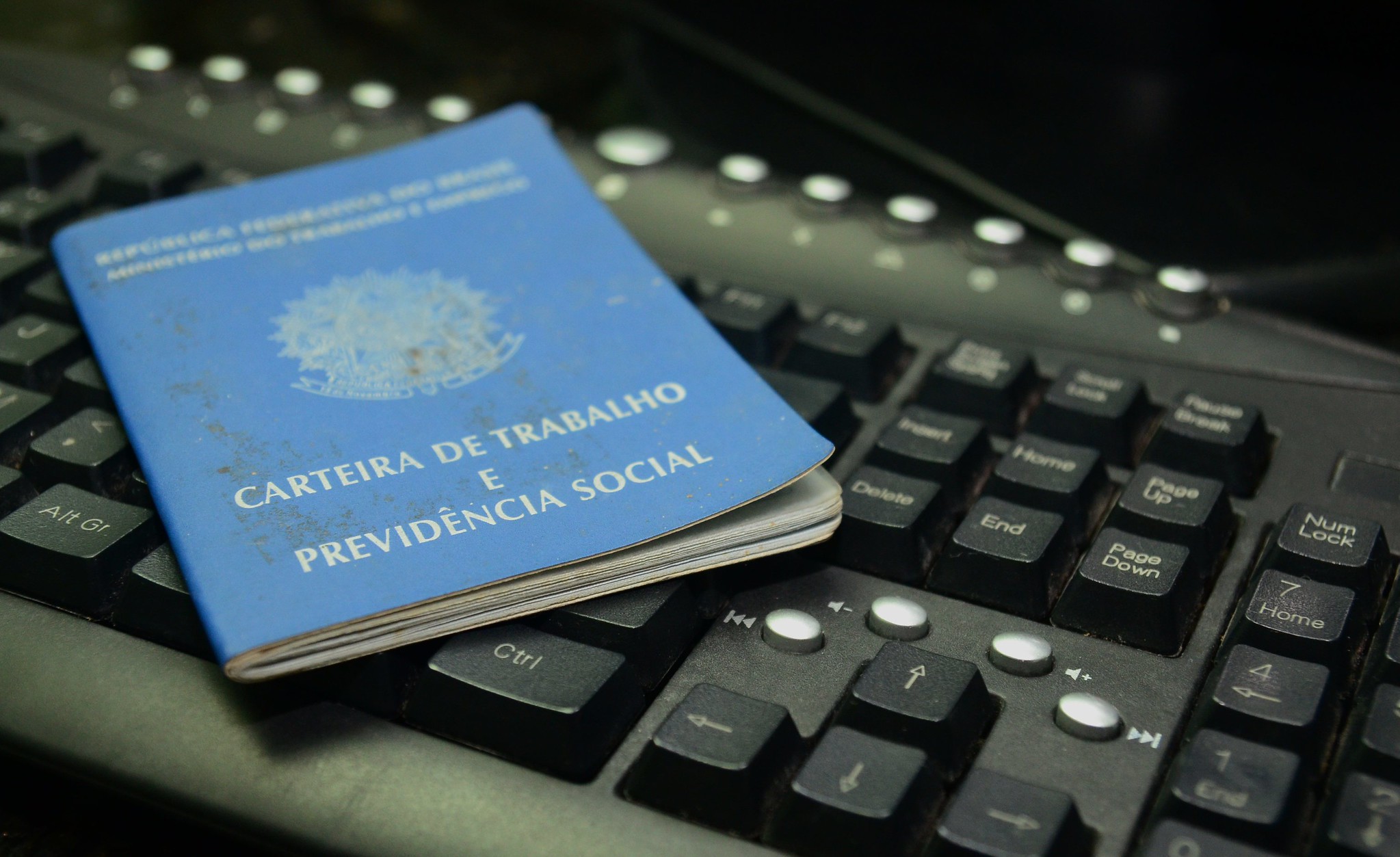 Painel de Empregos oferta 77 vagas de trabalho nesta quinta-feira (25) em Mossoró