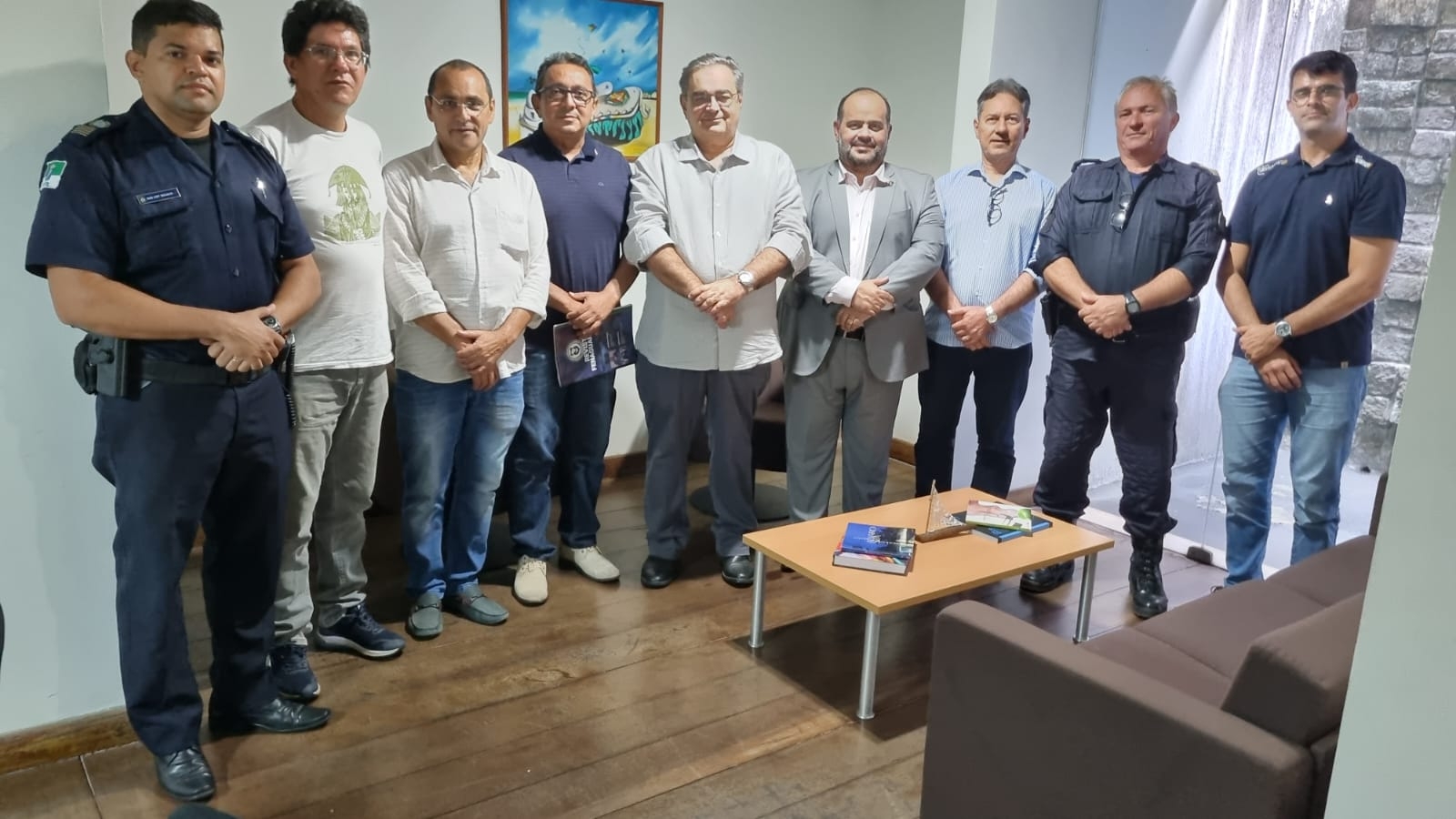 Álvaro Dias debate plano de cargos da Guarda Municipal com Sindicato