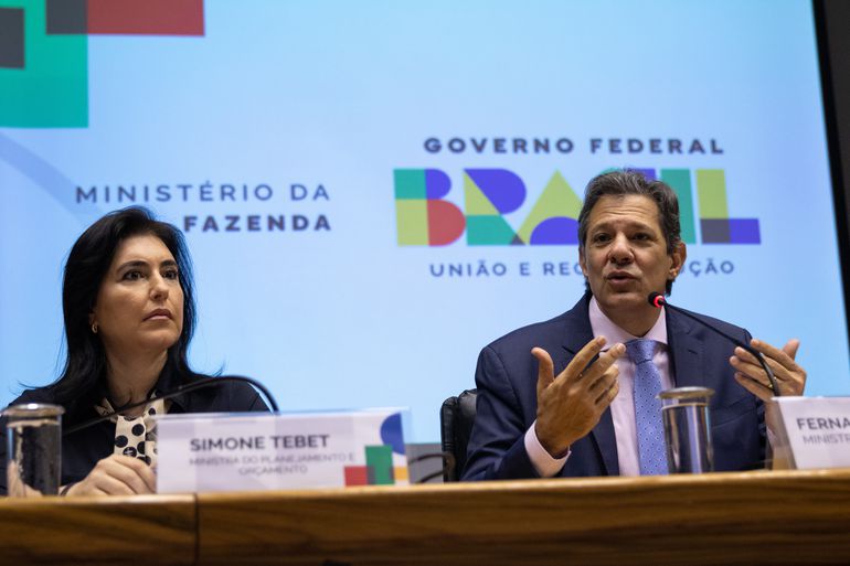 Anúncio de desconto em carros foi surpresa para equipe econômica