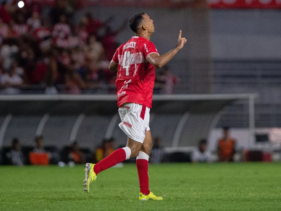 América anuncia contratação de zagueiro Gilvan ex-CRB e Botafogo