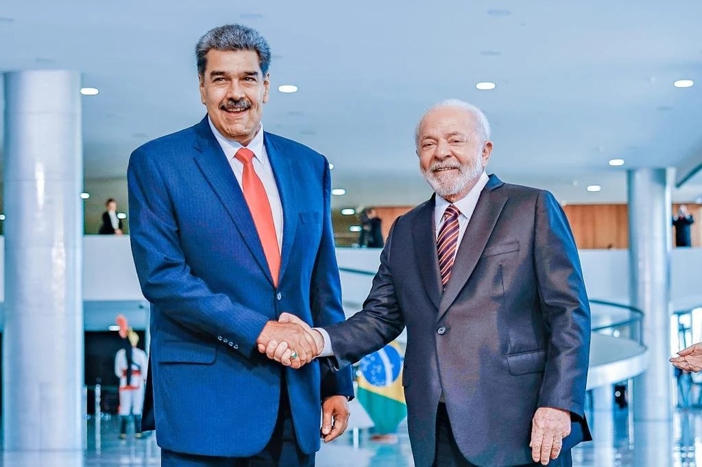 Visita de Maduro azeda de vez clima entre Lula e a Câmara
