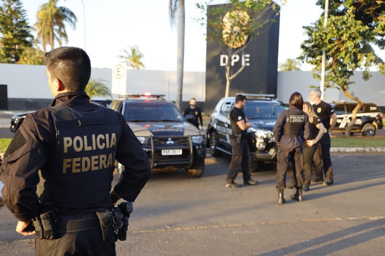 Polícia Federal deflagra a operação contra fraudes bancárias eletrônicas