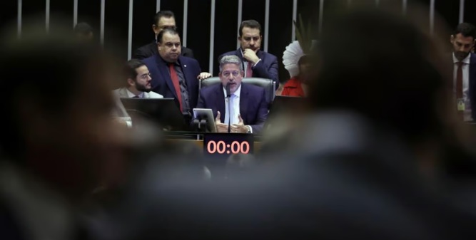 Diante de votações importantes, Governo libera R$ 1,7 bi em emendas em um único dia e bate novo recorde