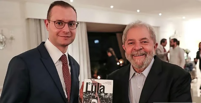 Transparência Internacional critica indicação de Zanin para o STF