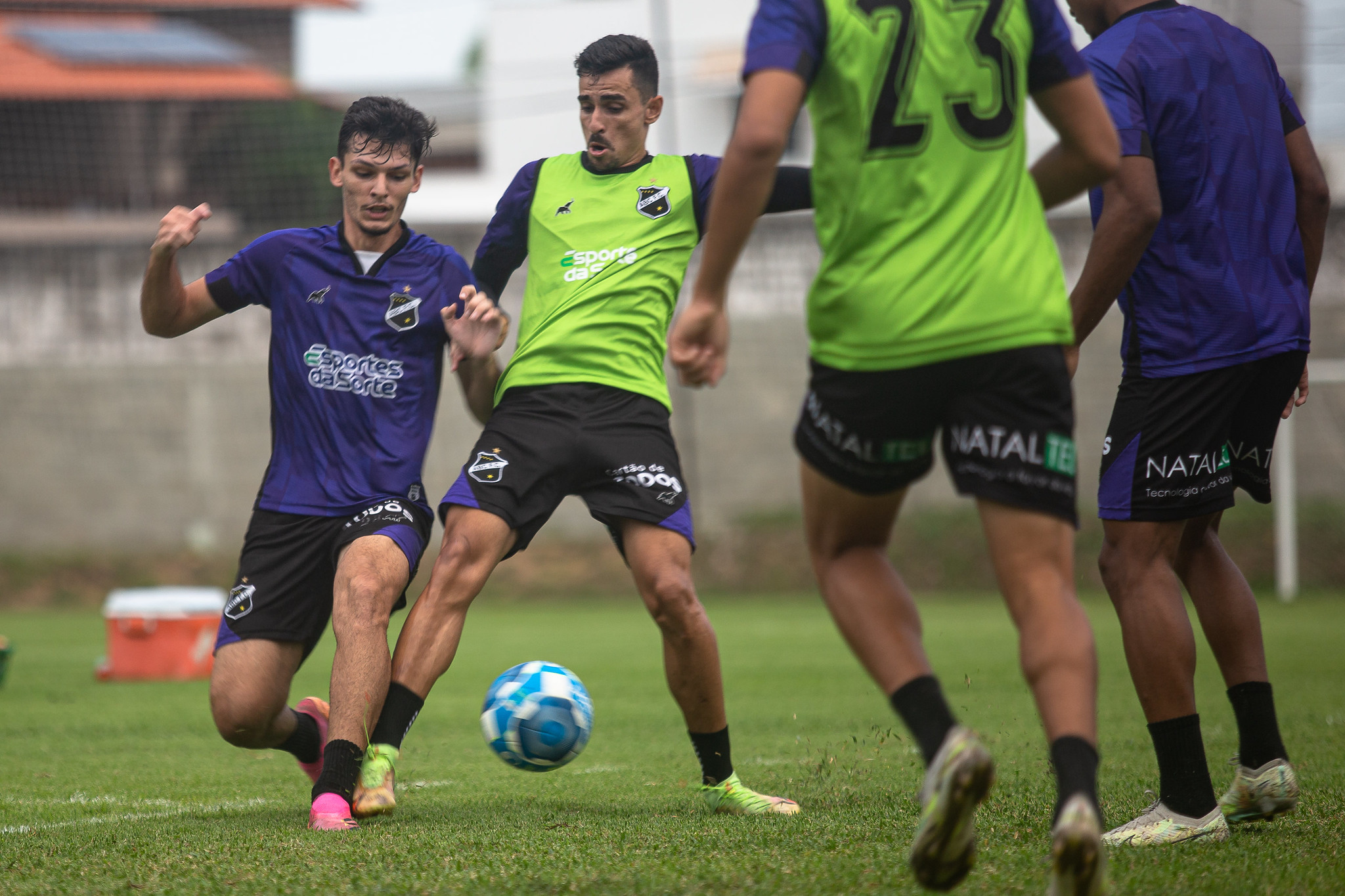 ABC, Botafogo, Corinthians no Brasileirão e campeonatos europeus; veja jogos de hoje e onde assistir