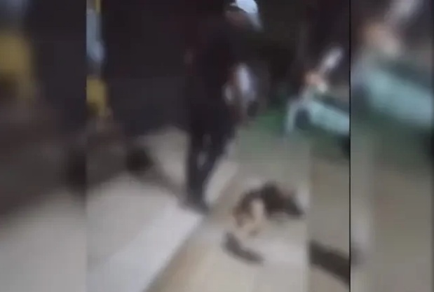 VÍDEO: Mulher é arrastada pelo chão para fora de boate e imagens viralizam nas redes