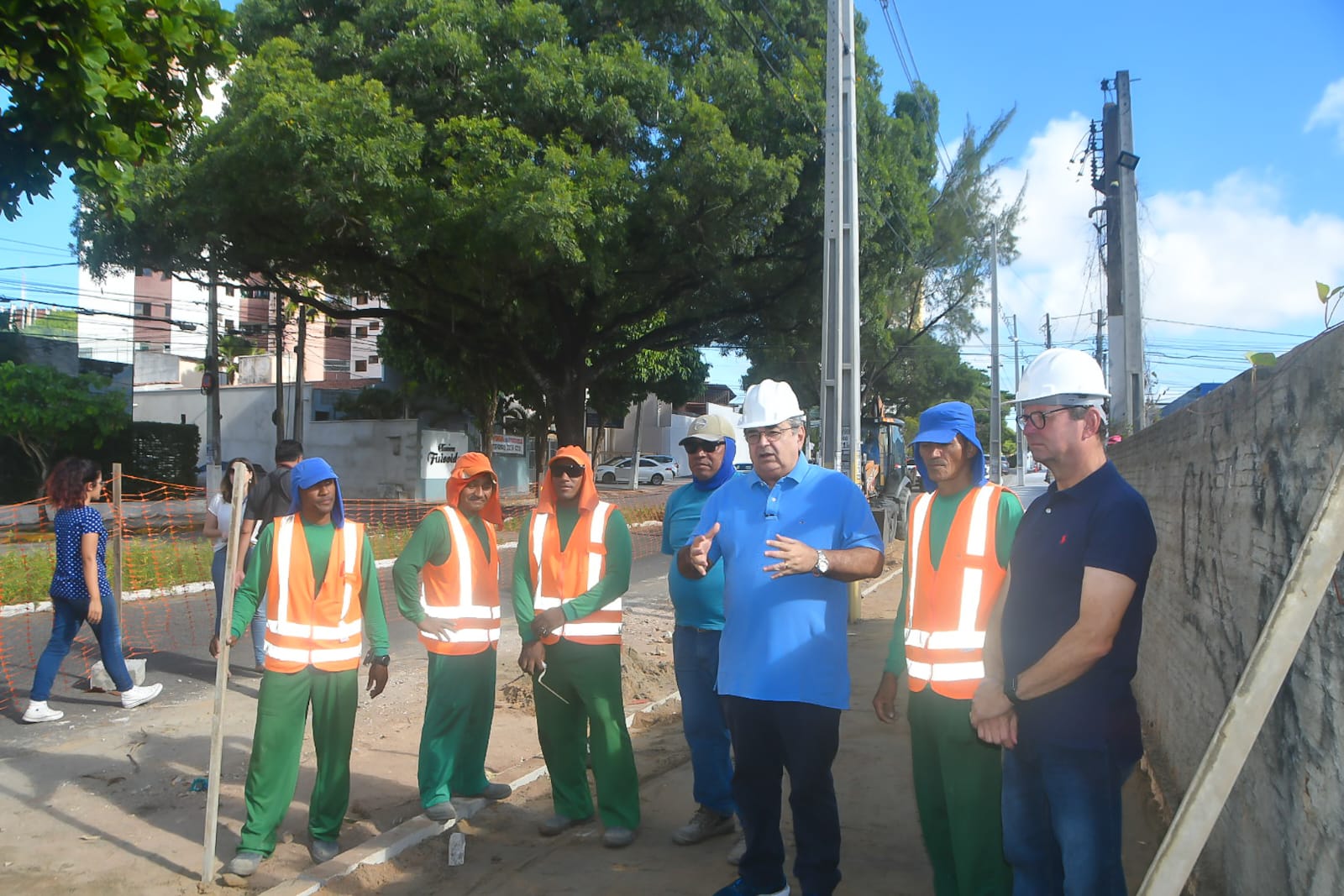 Obras de modernização de calçadas em Natal seguem avançando